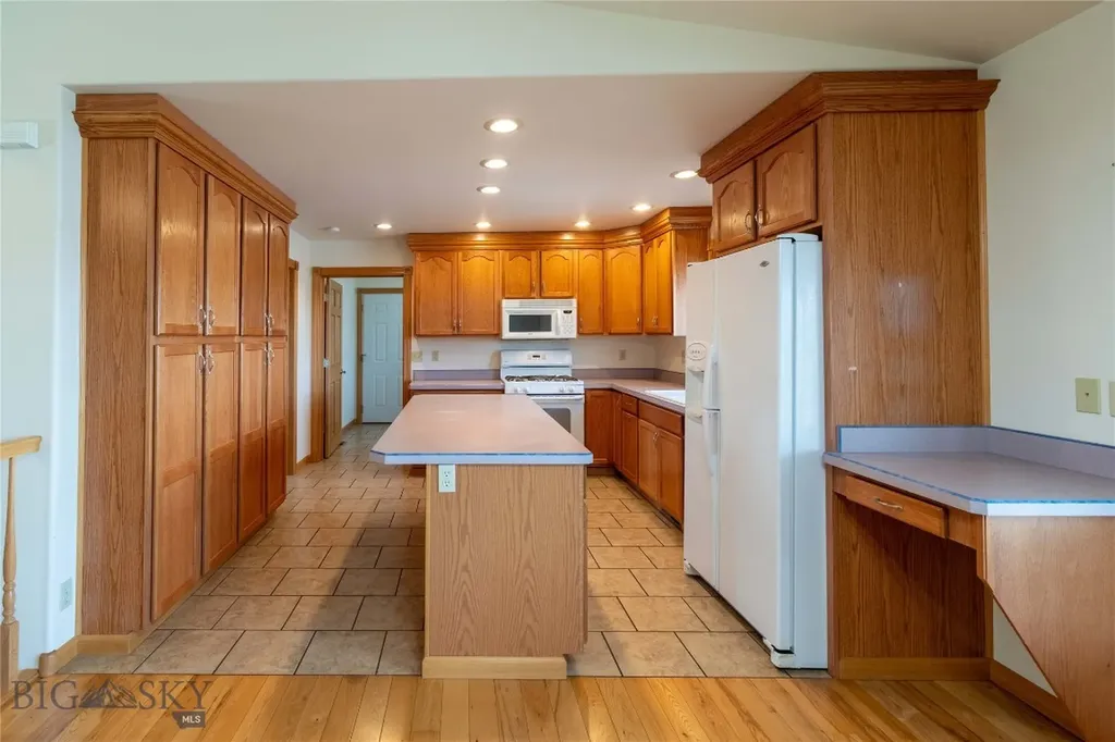 603 W 3rd Avenue Big Timber MT 59011