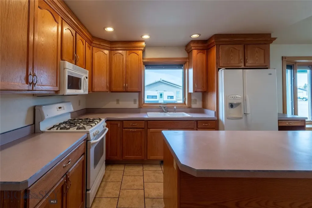 603 W 3rd Avenue Big Timber MT 59011