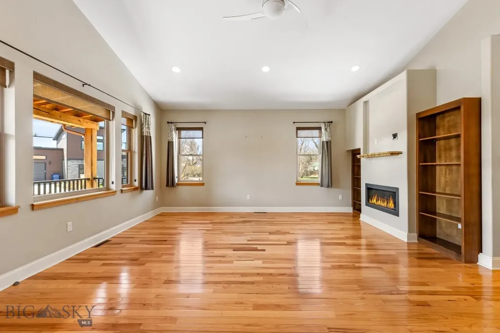 201 Little Creek Bend Livingston MT 59047