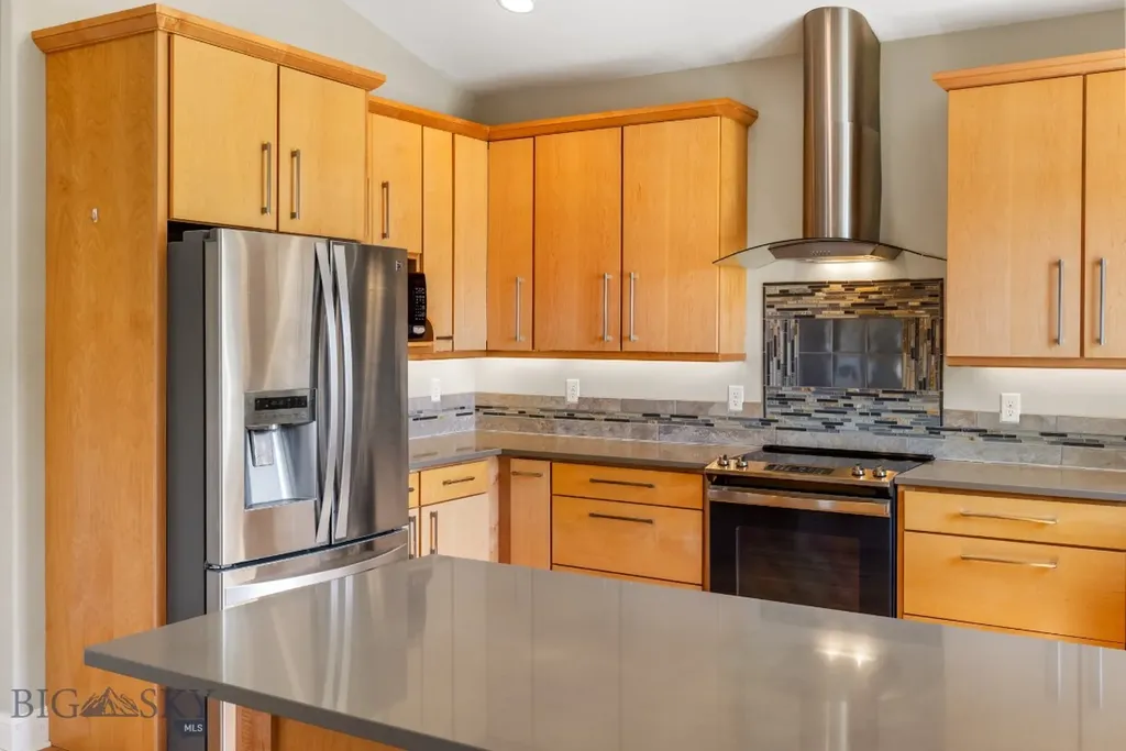 201 Little Creek Bend Livingston MT 59047