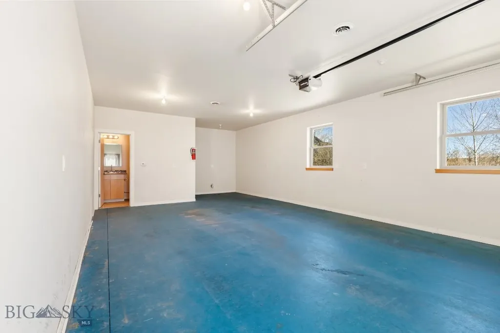 201 Little Creek Bend Livingston MT 59047