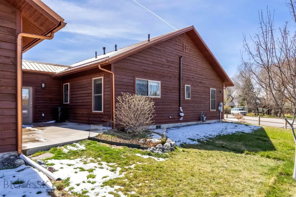201 Little Creek Bend Livingston MT 59047