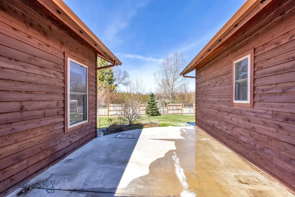 201 Little Creek Bend Livingston MT 59047