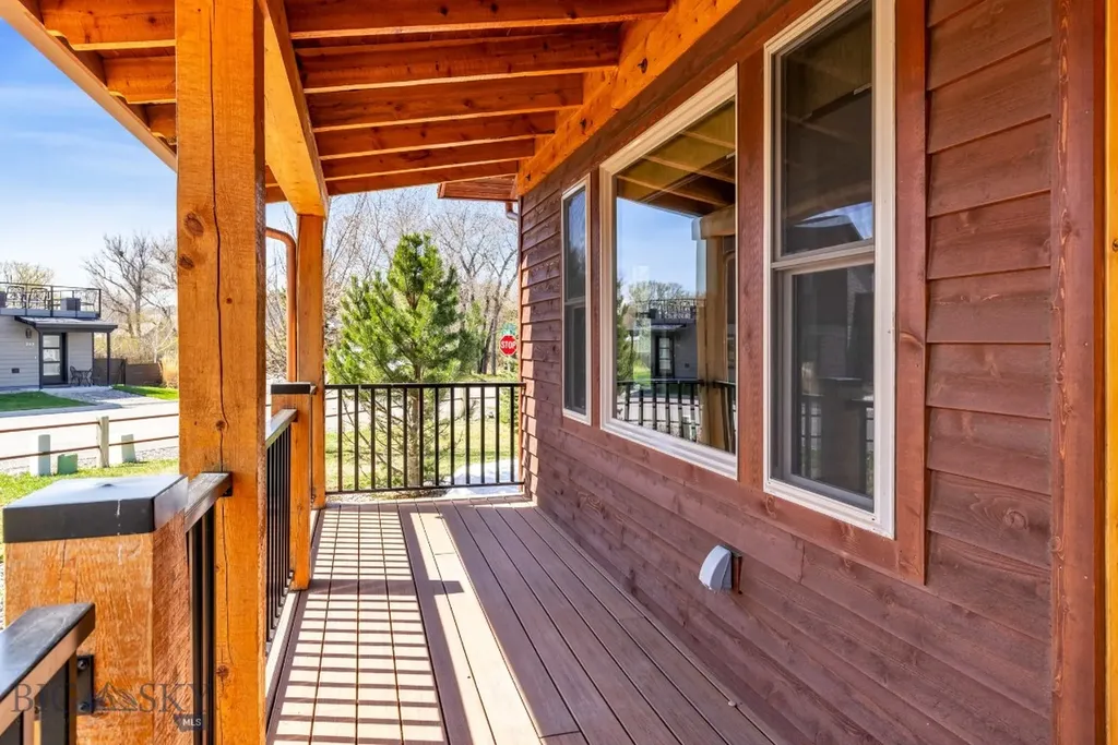 201 Little Creek Bend Livingston MT 59047