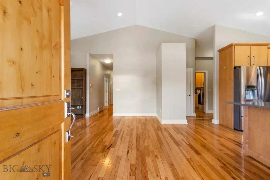 201 Little Creek Bend Livingston MT 59047