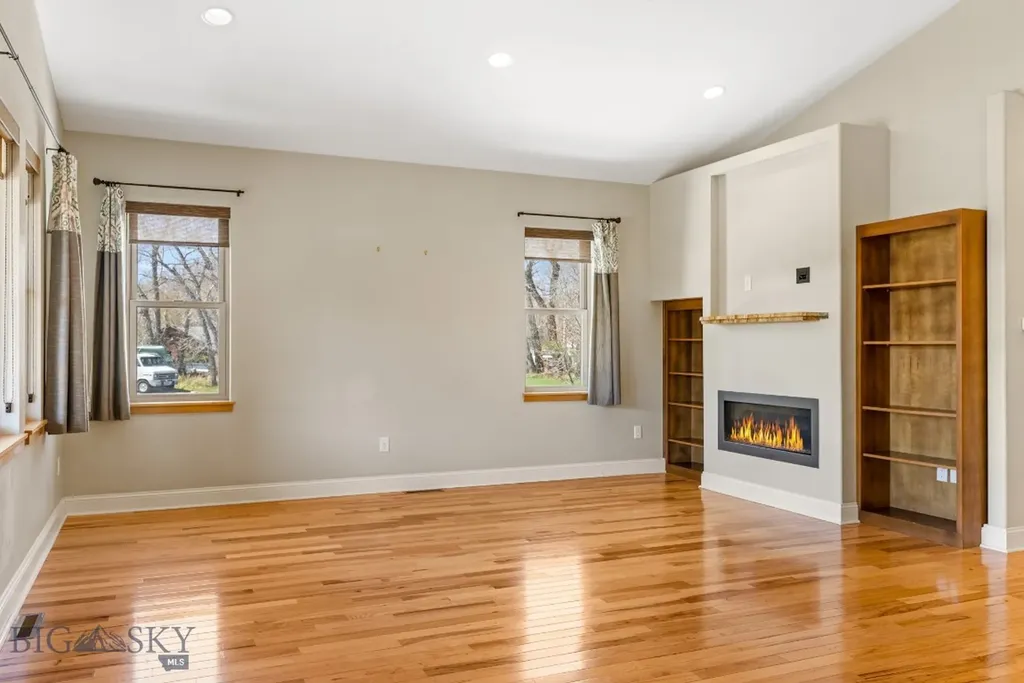 201 Little Creek Bend Livingston MT 59047