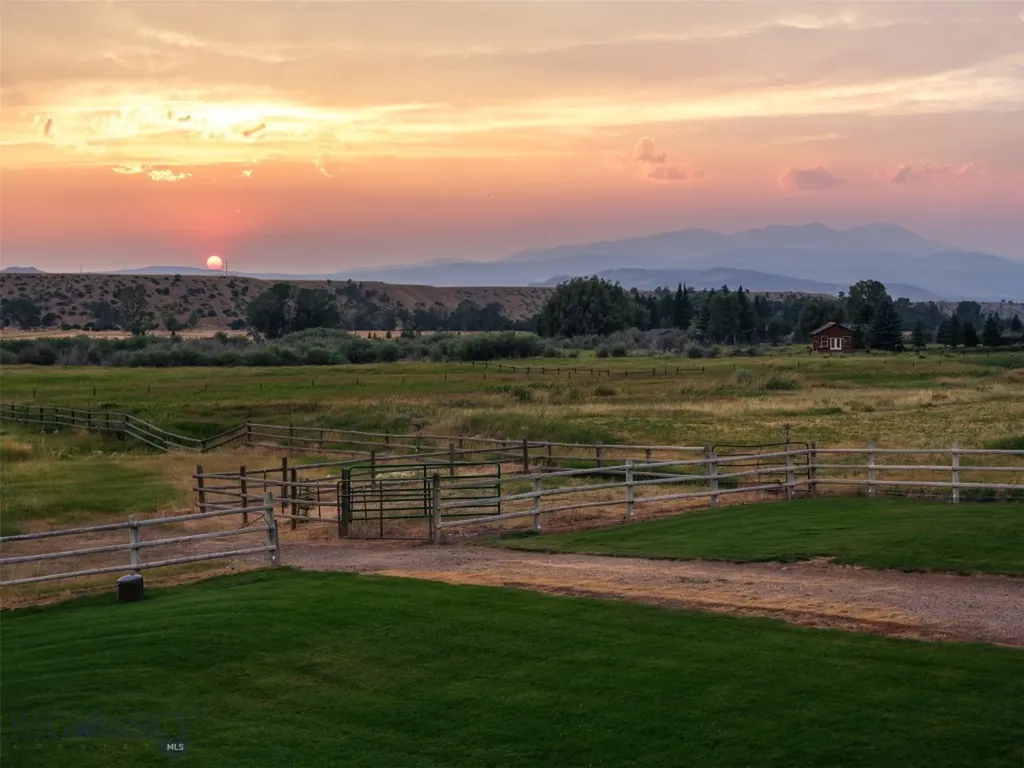 4487 Us Highway 287 N Ennis MT 59729