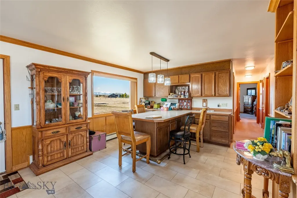 745/749 Rocky Road Bozeman MT 59718