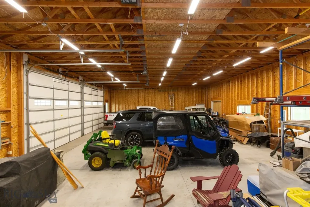 46 Rapelje Road Big Timber MT 59011