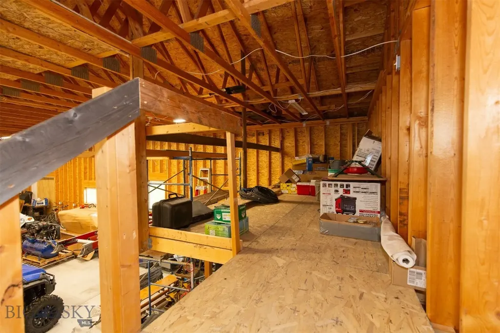 46 Rapelje Road Big Timber MT 59011