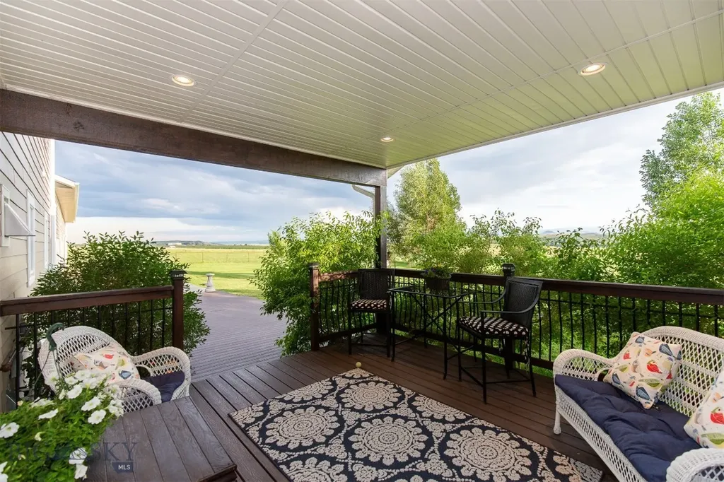 46 Rapelje Road Big Timber MT 59011