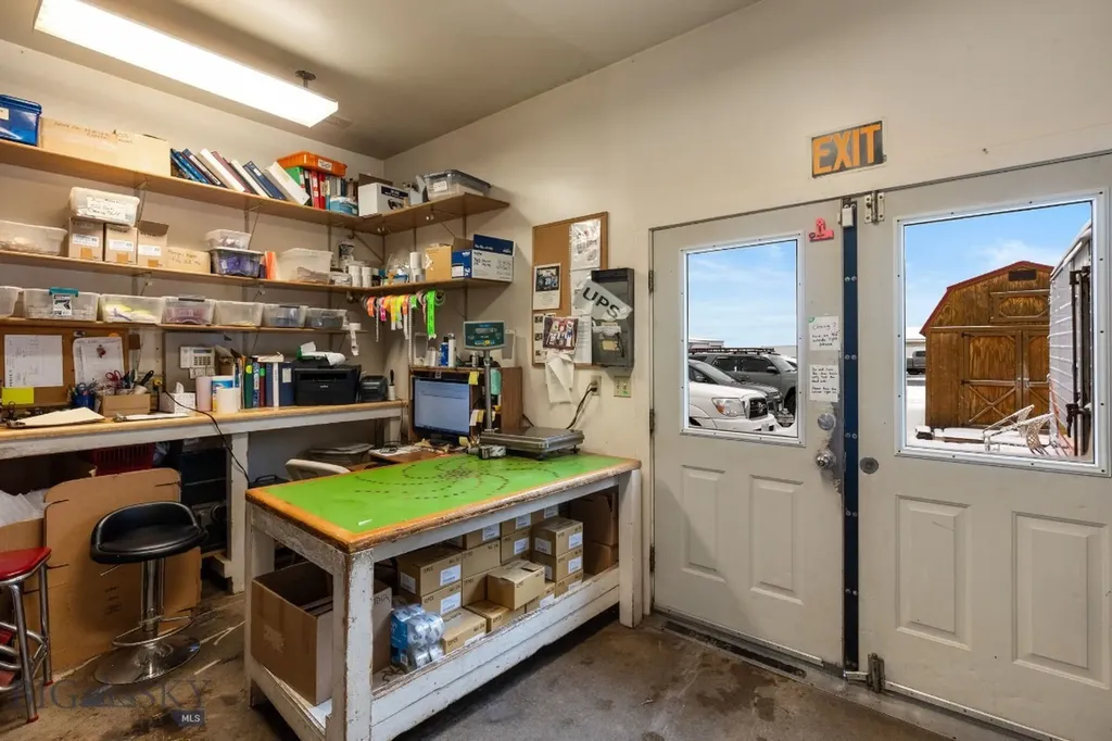 6410 Jackrabbit Lane Belgrade MT 59714