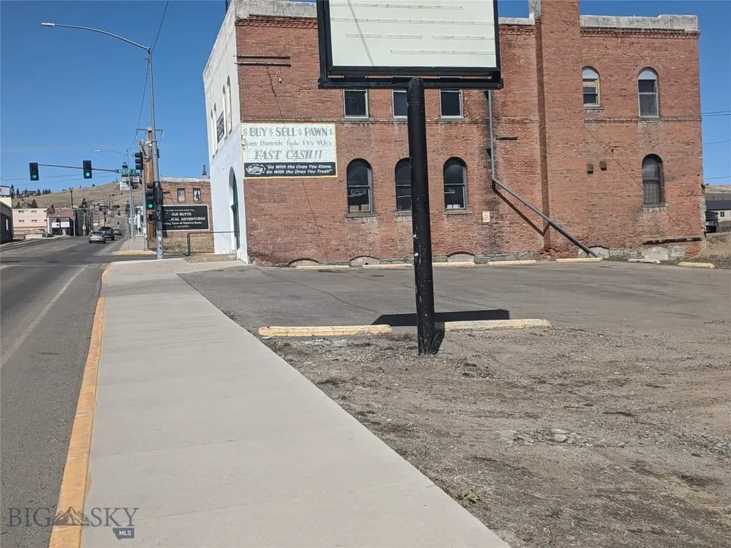 202 S Arizona Street Butte MT 59701