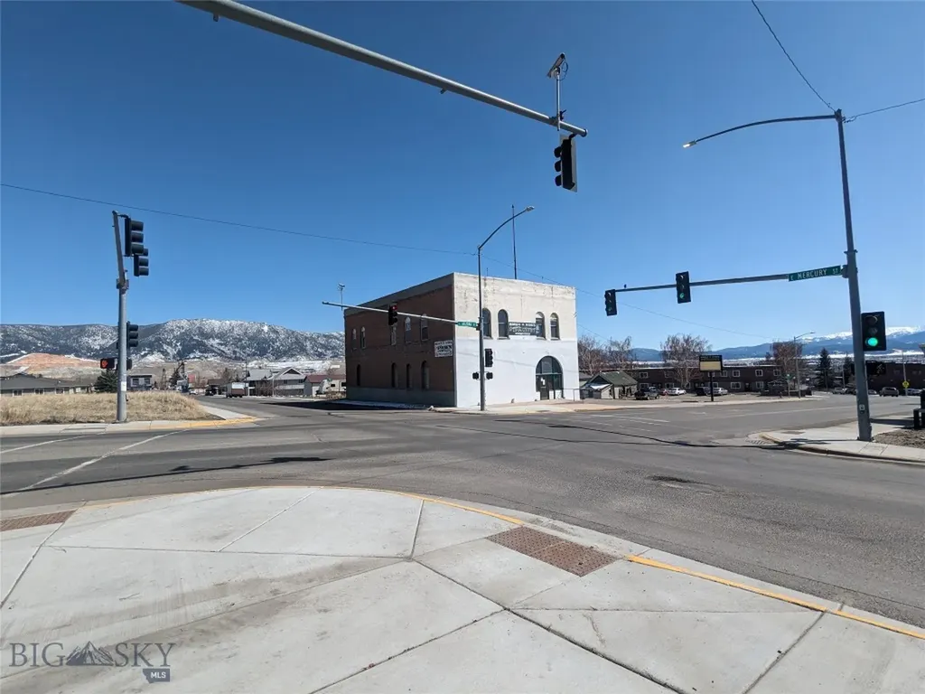 202 S Arizona Street Butte MT 59701