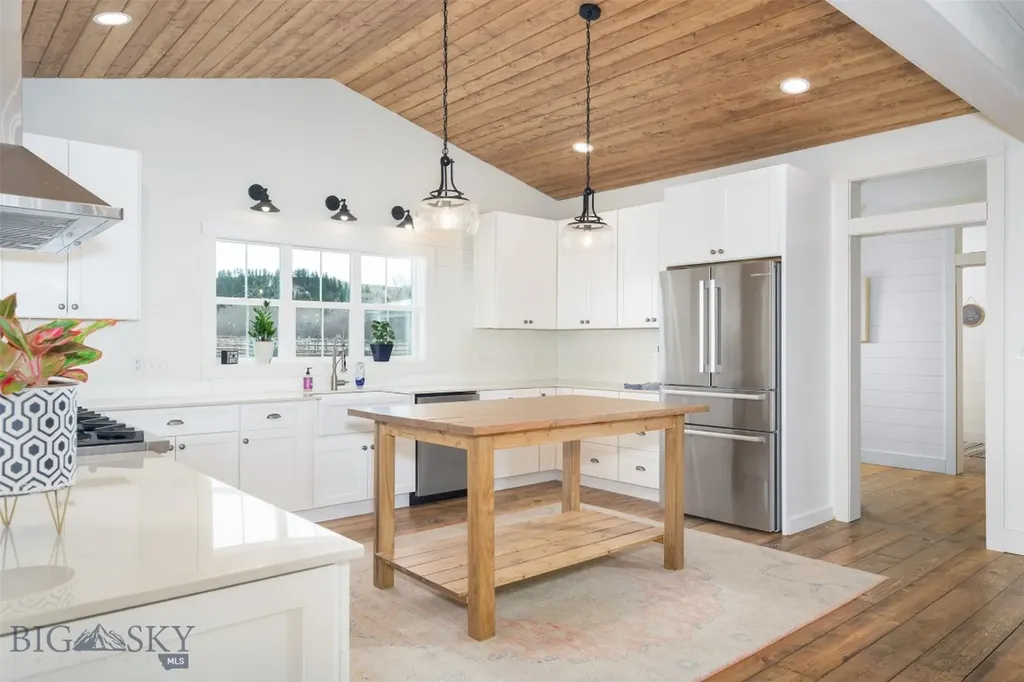 992 Deer Haven Drive Deer Lodge MT 59722