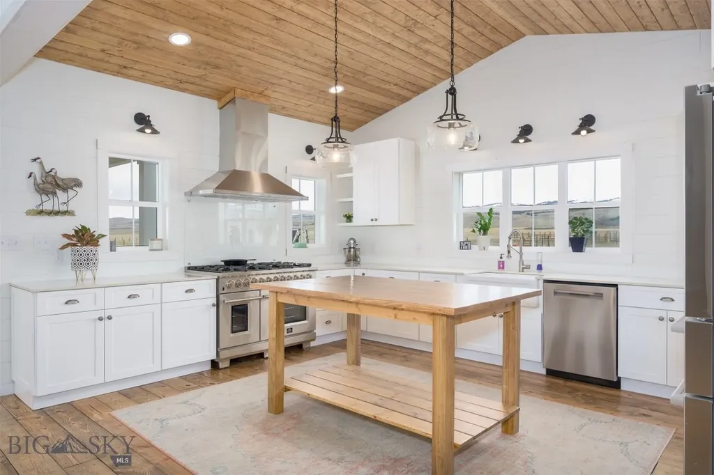 992 Deer Haven Drive Deer Lodge MT 59722