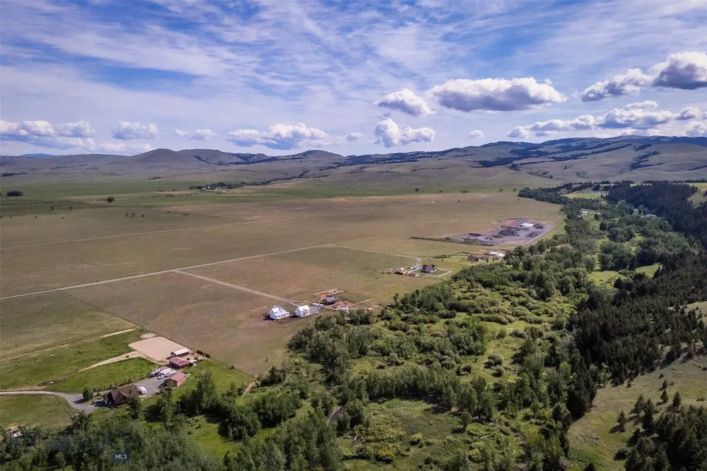 992 Deer Haven Drive Deer Lodge MT 59722