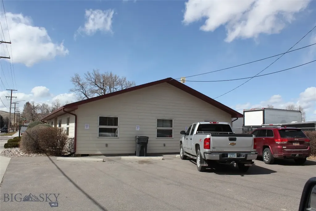 221 E Reeder Dillon MT 59725