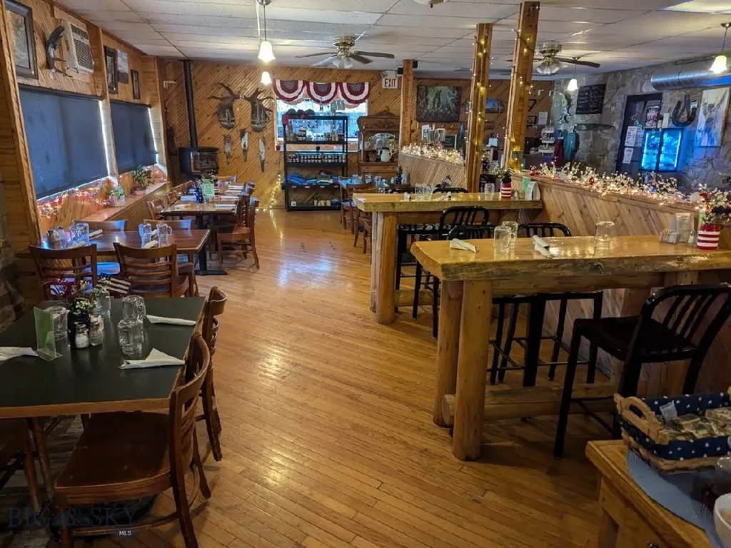 3 N Woodard Avenue Absarokee MT 59001