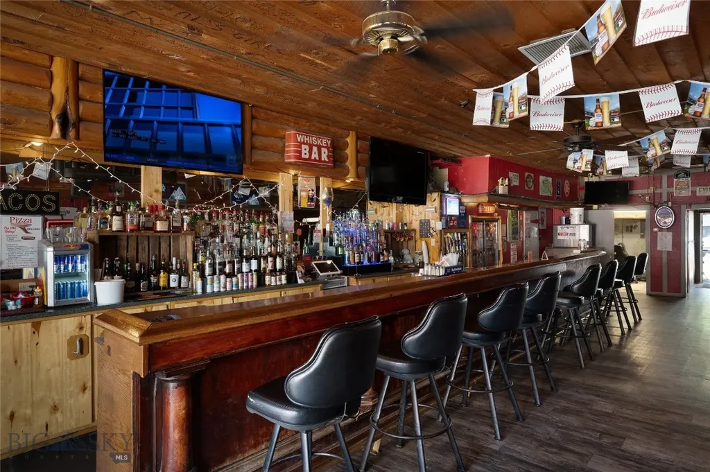 3 N Woodard Avenue Absarokee MT 59001