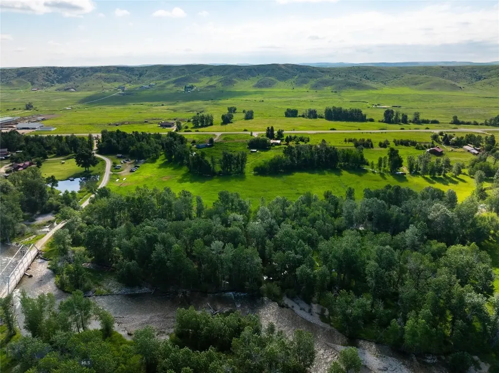 2825 & 2830 Highway 78 S Absarokee MT 59001