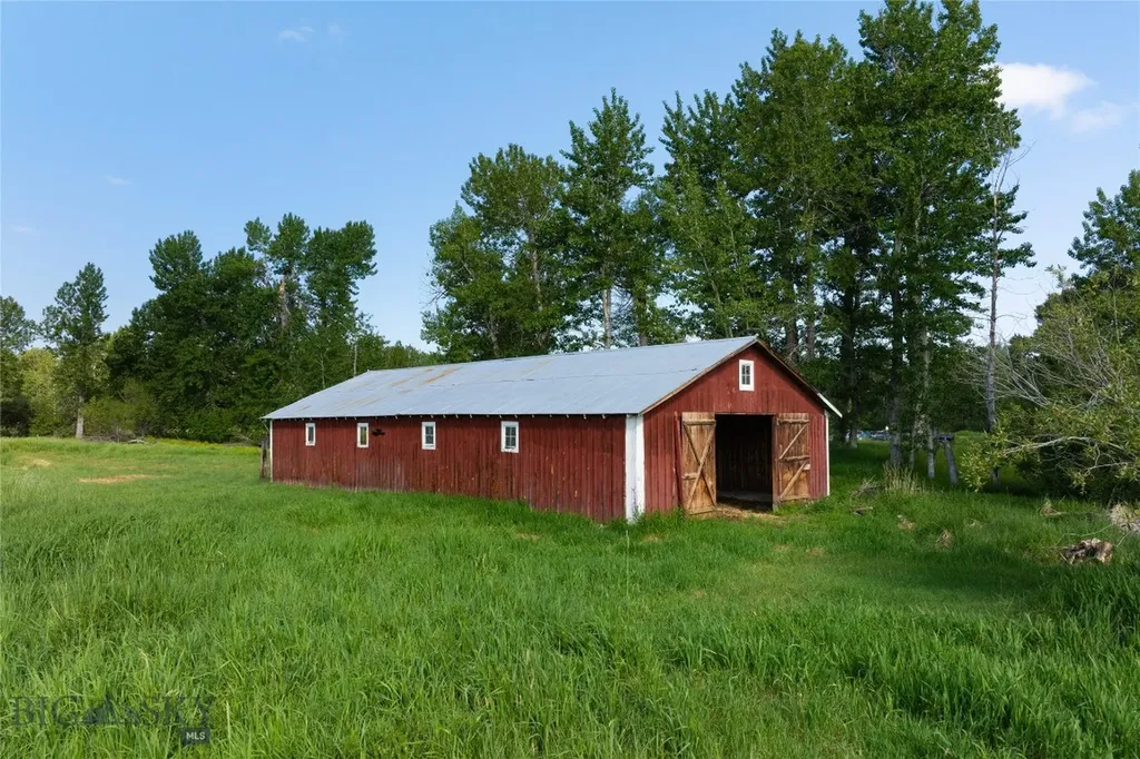 2825 & 2830 Highway 78 S Absarokee MT 59001