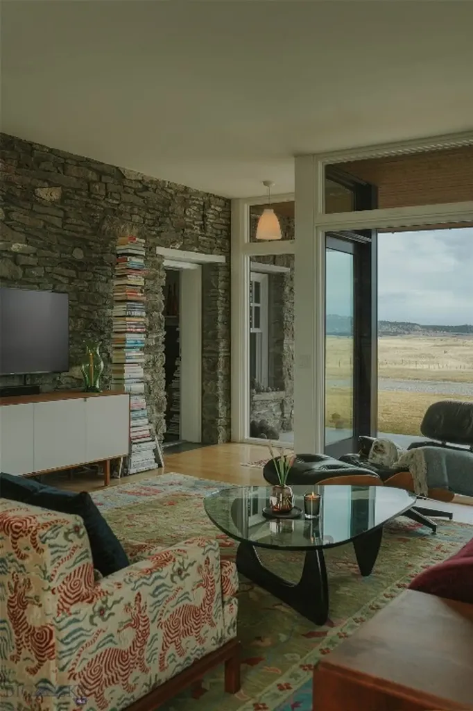 802 Deadmans Canyon Road Reed Point MT 59069