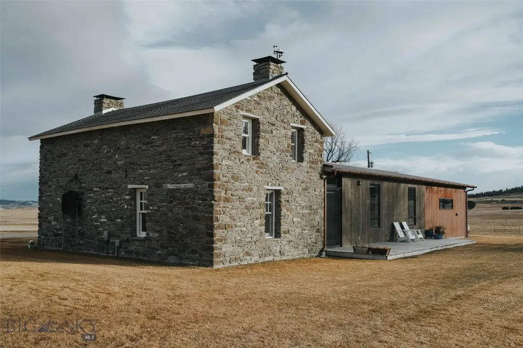 802 Deadmans Canyon Road Reed Point MT 59069