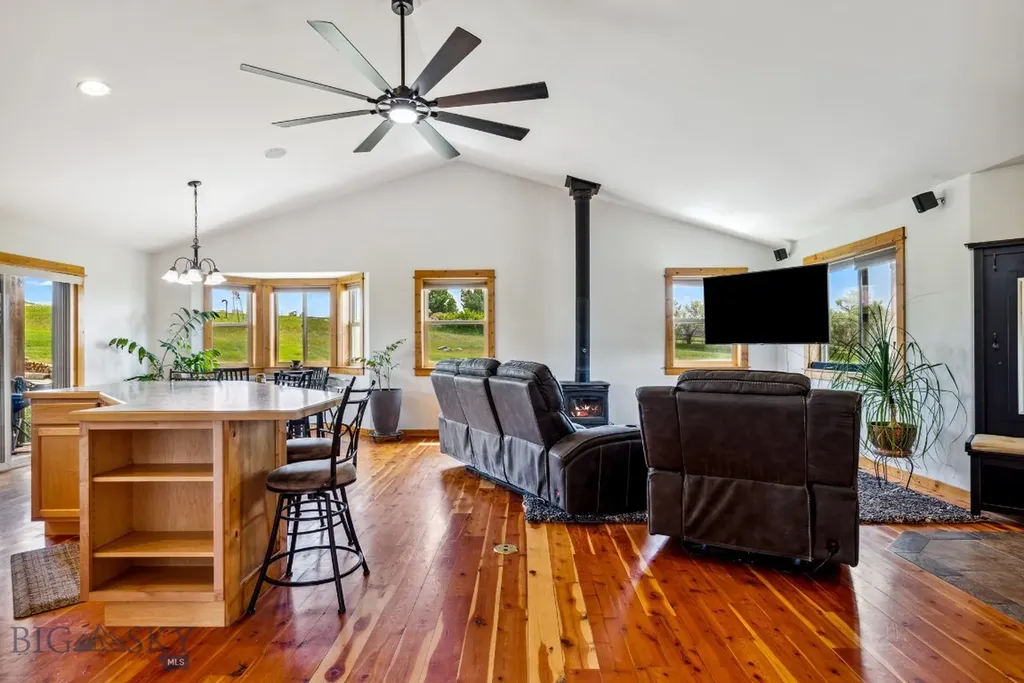 418 May Lane Belgrade MT 59714