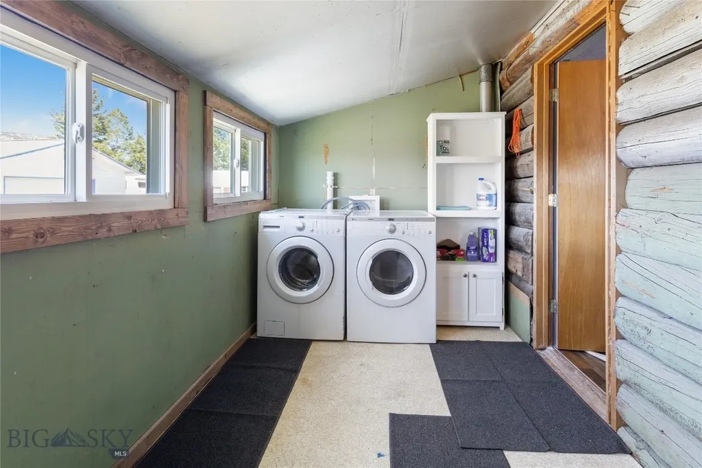 4053 Wynne Butte MT 59701