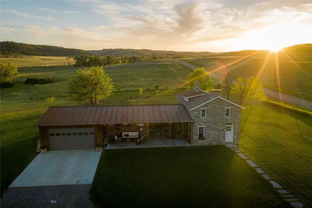 802 Deadmans Canyon Road Reed Point MT 59069