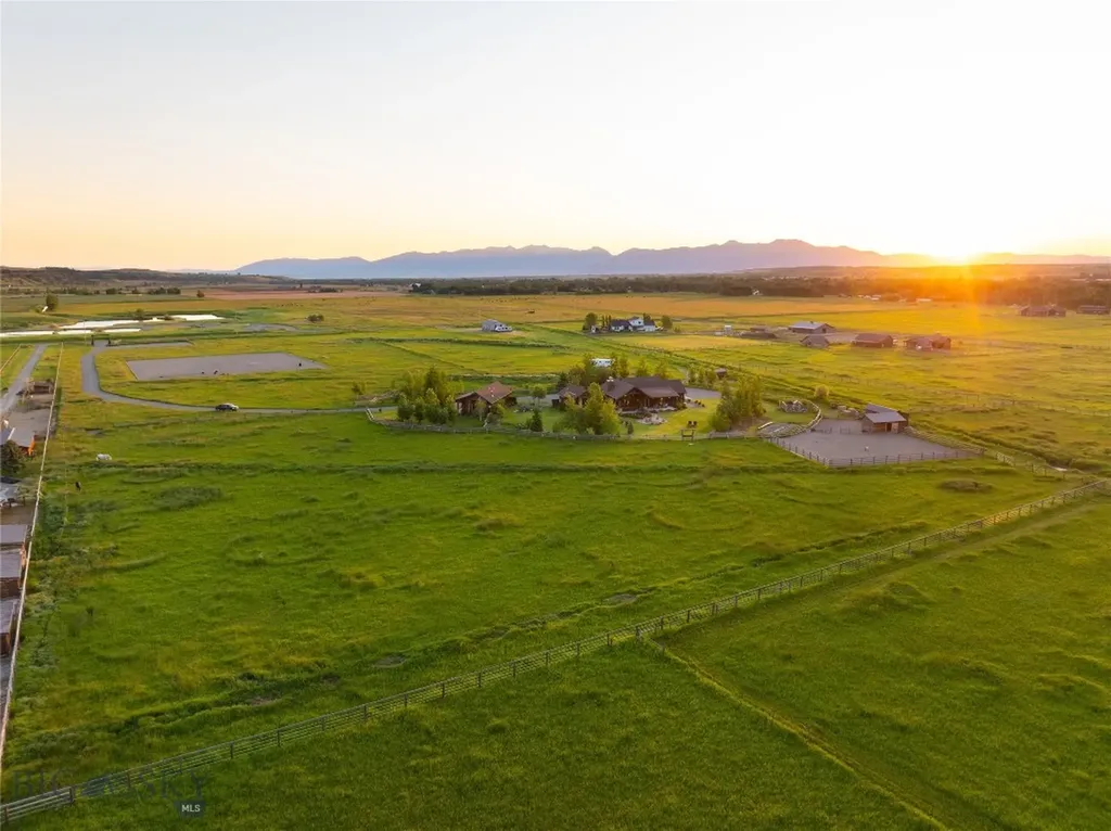 1400 Cottontail Road Gallatin Gateway MT 59730