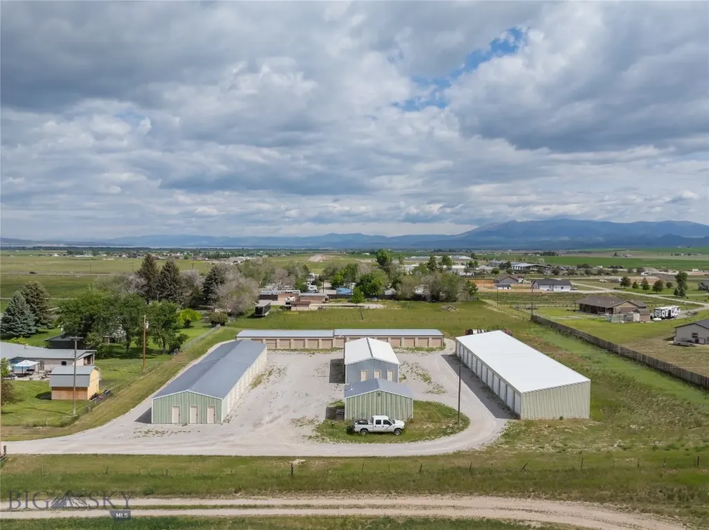 17 Cemetary Townsend MT 59644