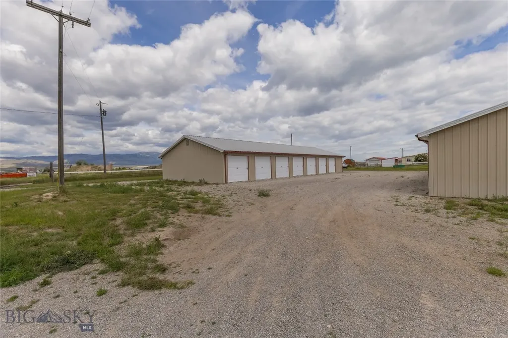 17 Cemetary Townsend MT 59644