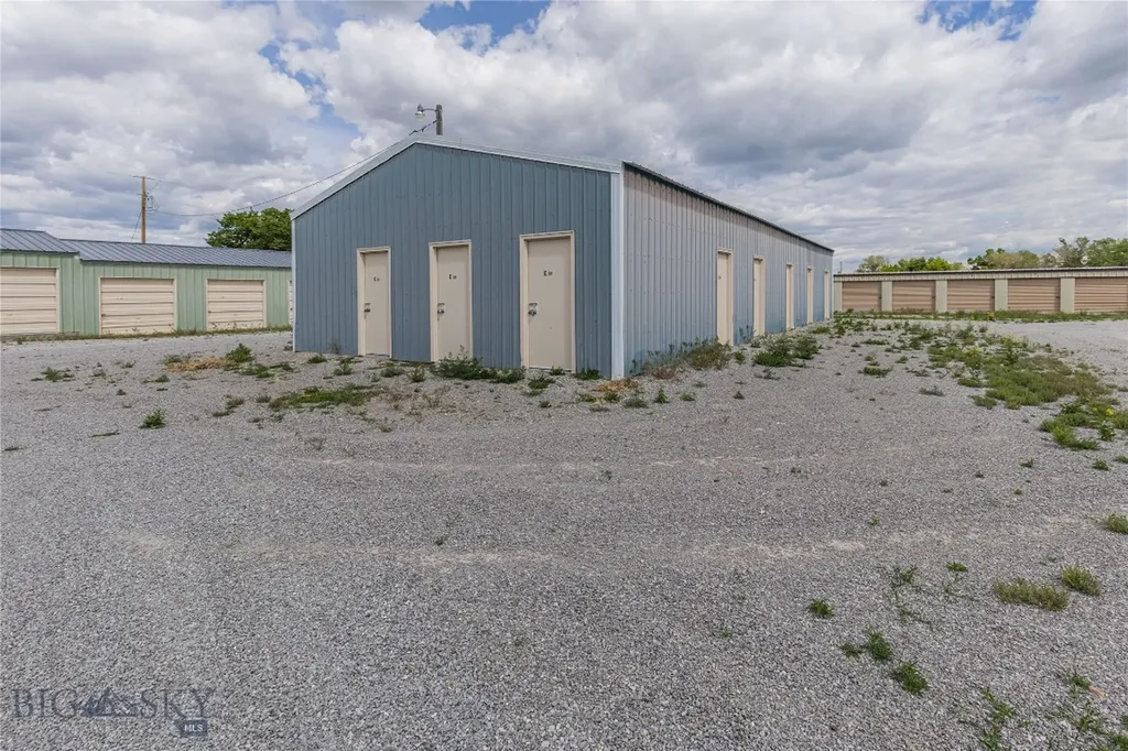 17 Cemetary Townsend MT 59644