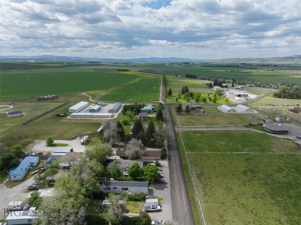 17 Cemetary Townsend MT 59644