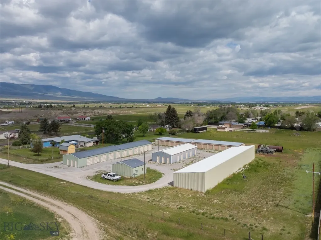 17 Cemetary Townsend MT 59644