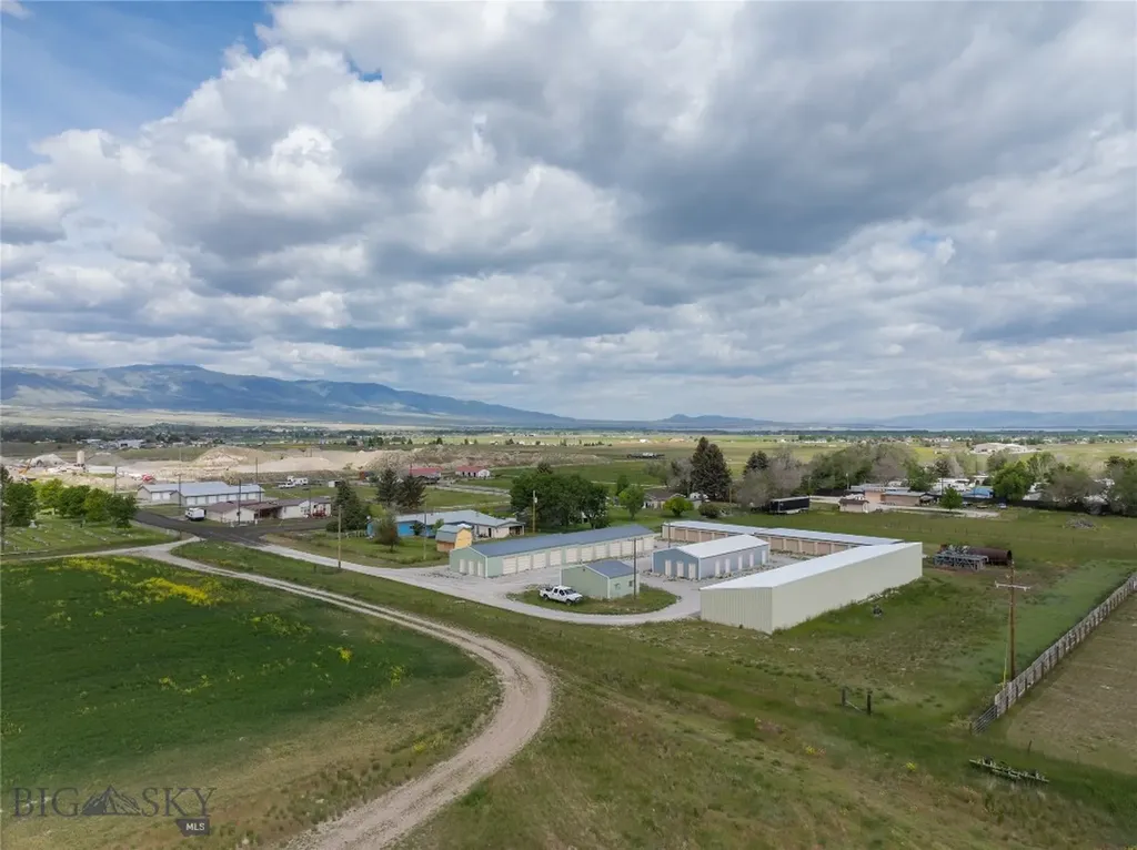 17 Cemetary Townsend MT 59644