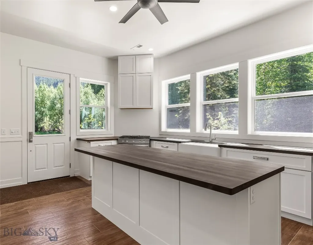 189 Blue Creek Road Heron MT 59844