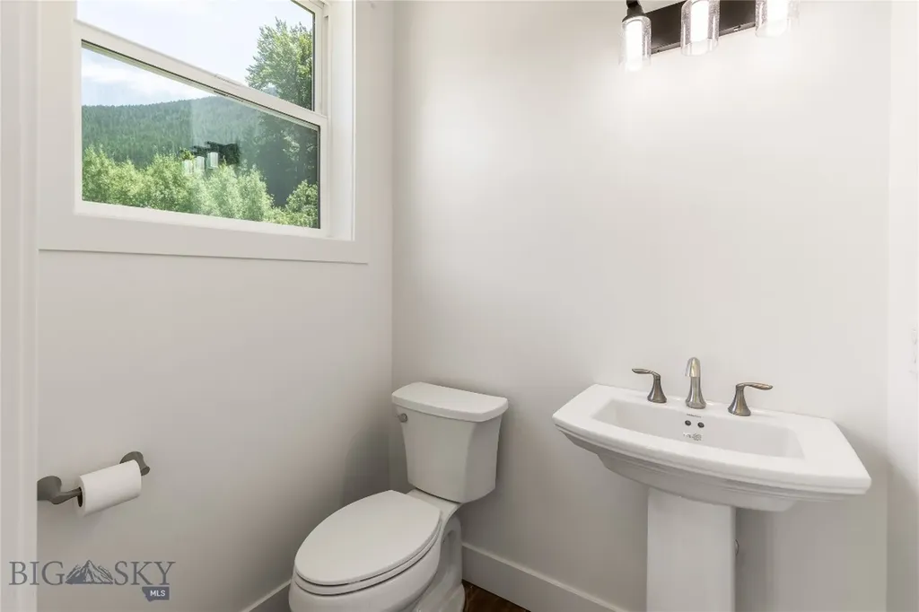 189 Blue Creek Road Heron MT 59844