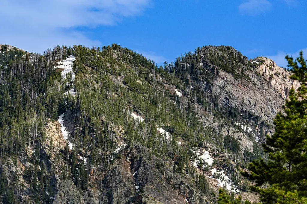 5200 Elk Lake Road Lima MT 59739