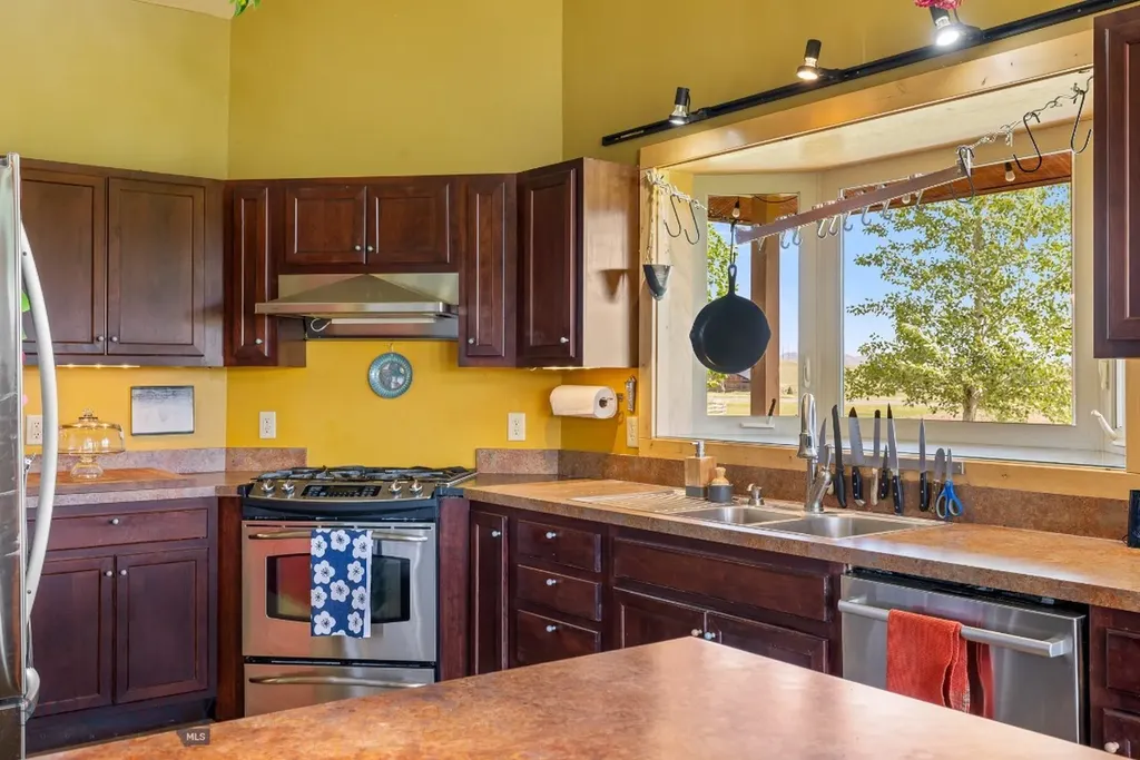 13 Blue Wing Road Ennis MT 59729