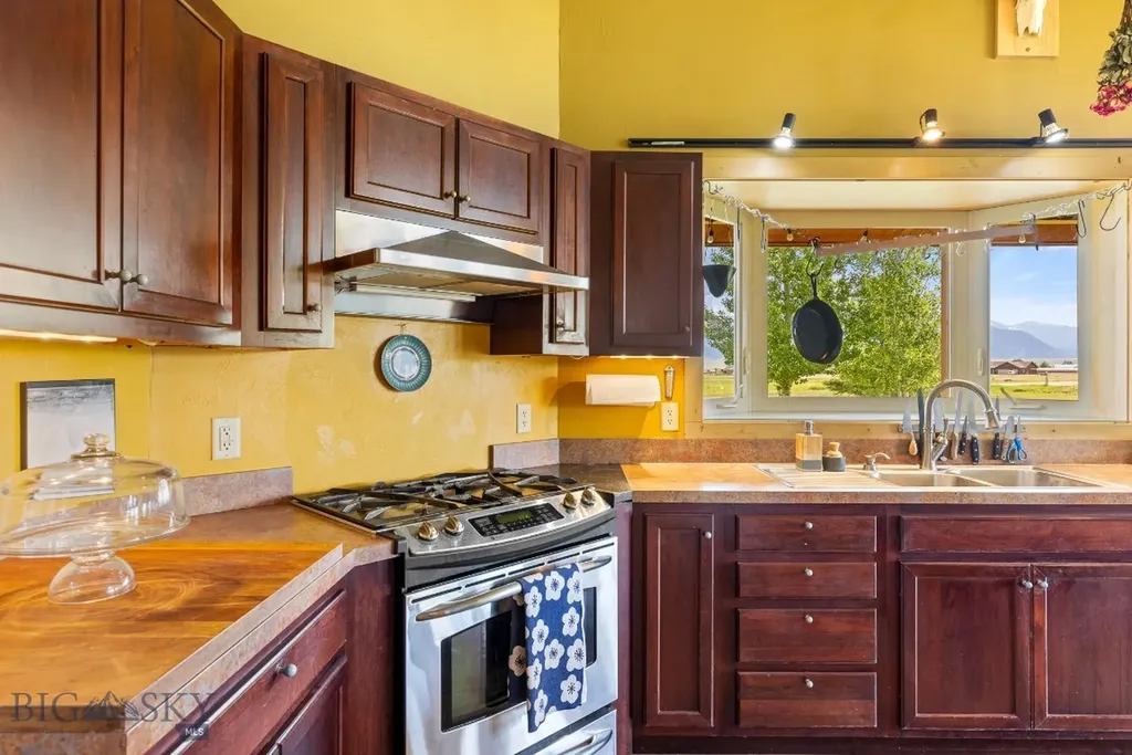 13 Blue Wing Road Ennis MT 59729