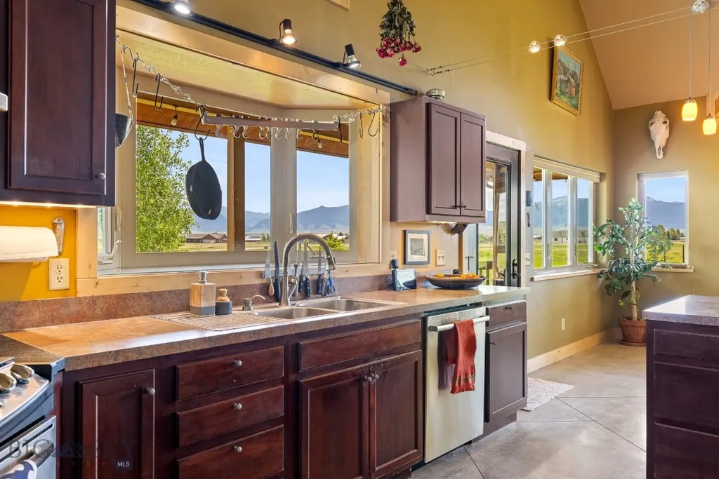 13 Blue Wing Road Ennis MT 59729