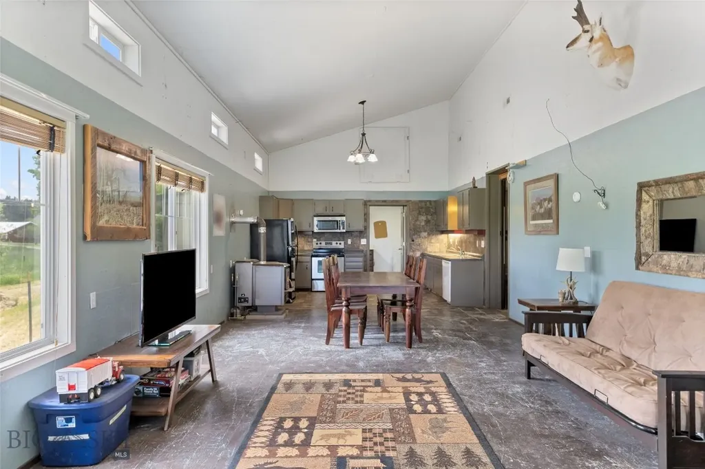 120 N Pine Butte Road Bozeman MT 59718