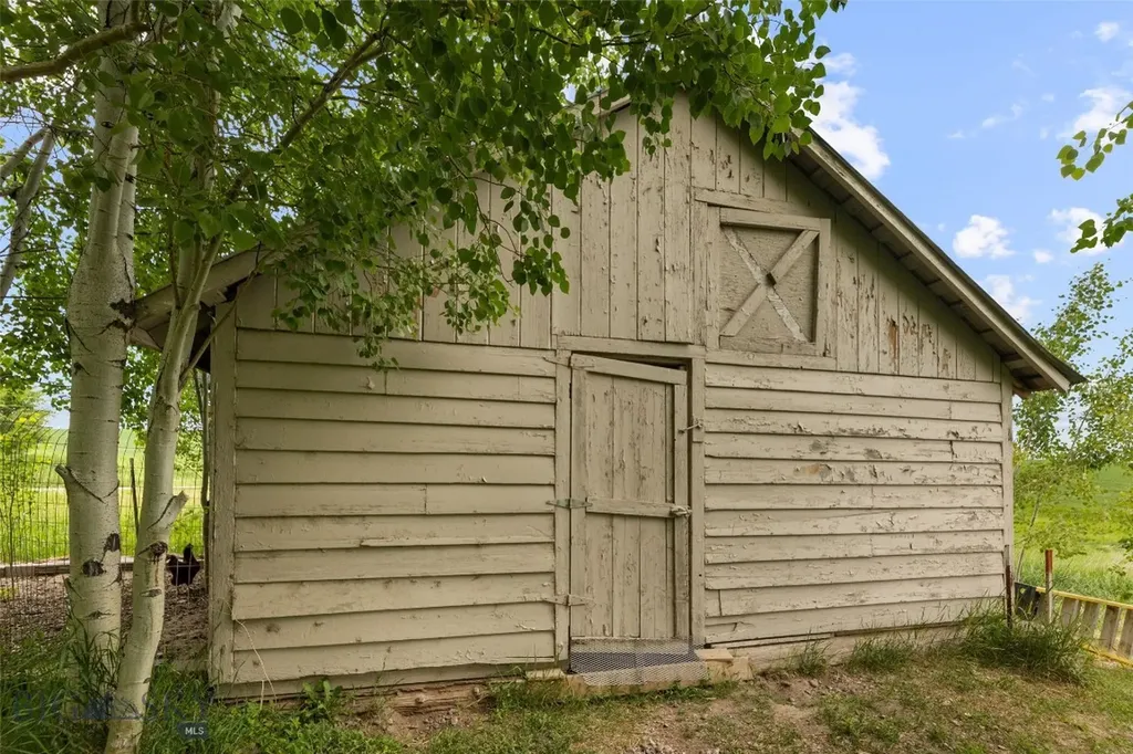 120 N Pine Butte Road Bozeman MT 59718