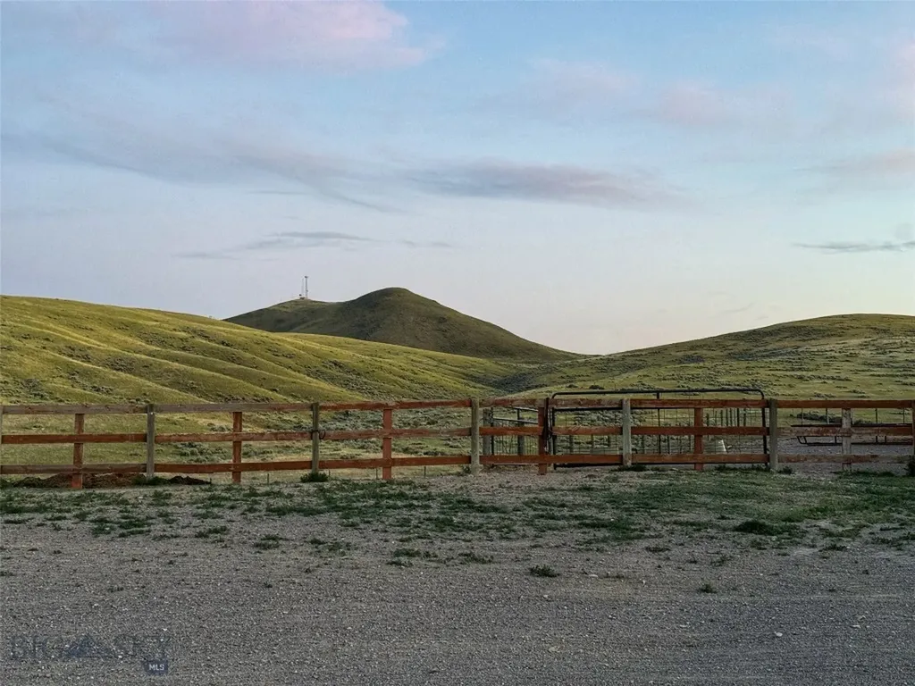600 Blue Ribbon Lane Dillon MT 59725