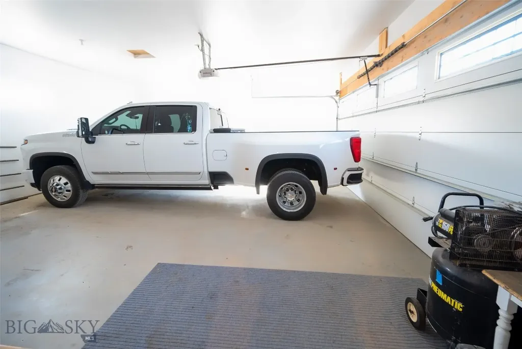 600 Blue Ribbon Lane Dillon MT 59725