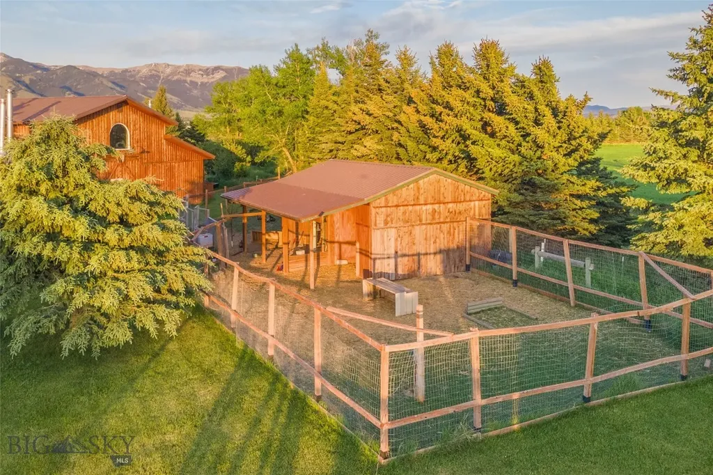 3573 Spain Bridge Road Belgrade MT 59714