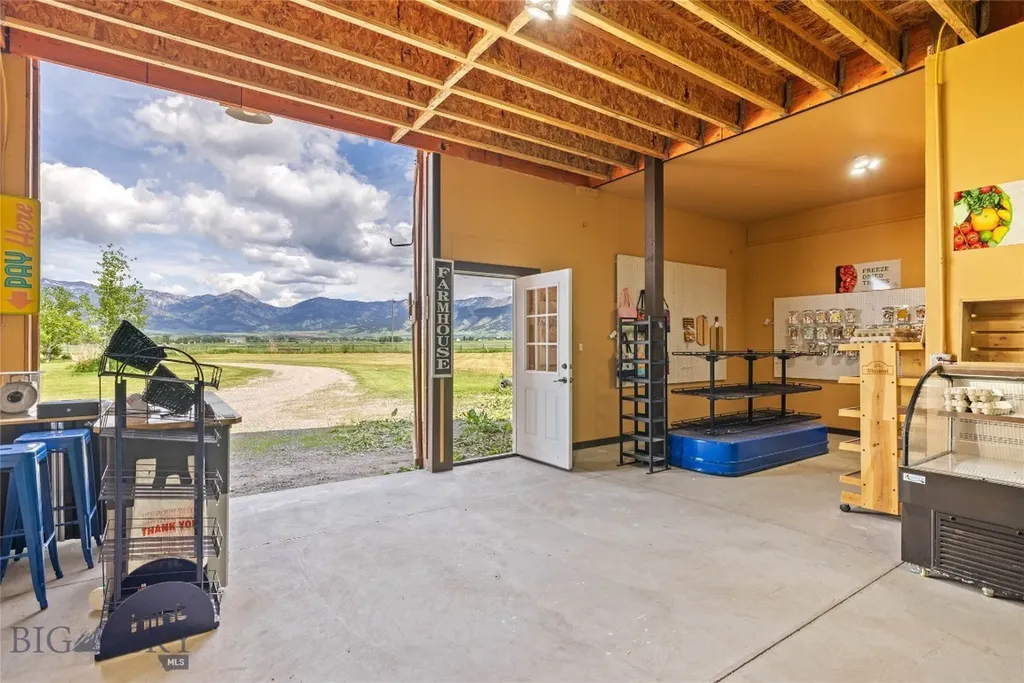 3573 Spain Bridge Road Belgrade MT 59714
